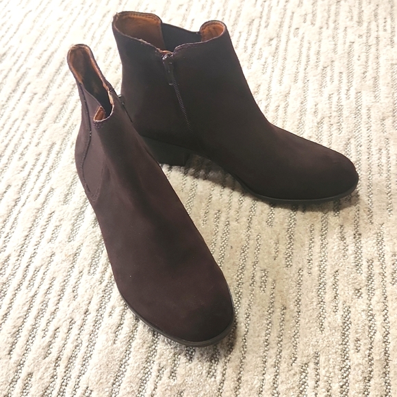 Lucky Brand Zip-Up Ankle Boot - Picture 1 of 5